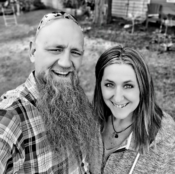 Meet your Posher, Stephanie - Picture 2 of 5